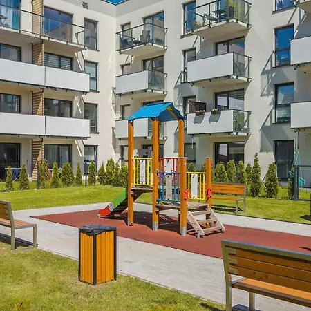 Elegant With Parking Space And Balcony By Renters Daire *