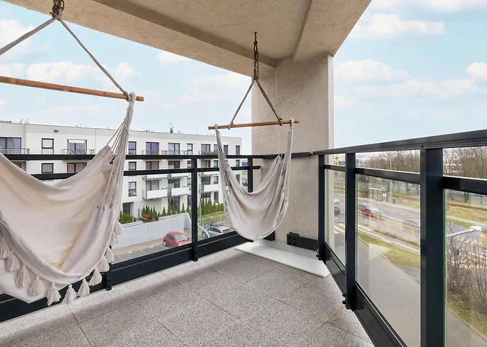 شقة Elegant With Parking Space And Balcony By Renters غدينيا